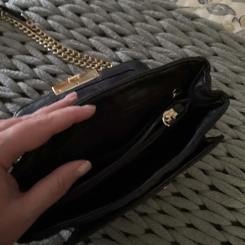 Michael Kors Sloan Small Quilted Leather‎ Shoulder Bag